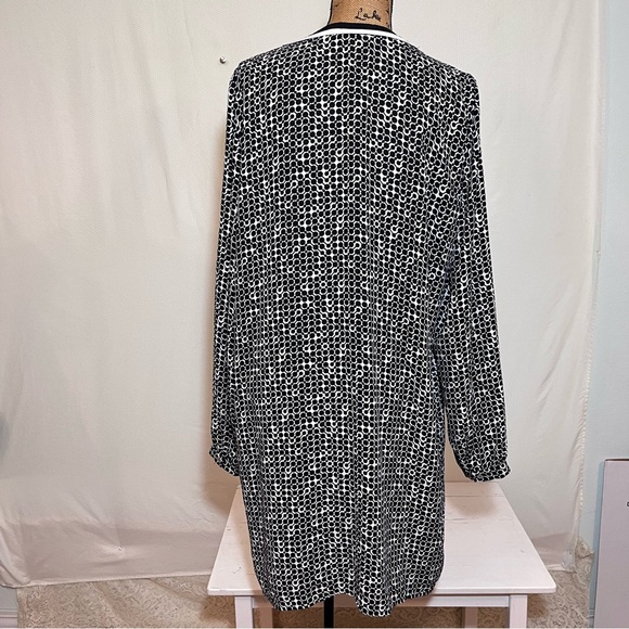Max Studio XL Black White Geometric Shift Dress Long Sleeve VNeck Lined Mod-mini - Picture 5 of 13